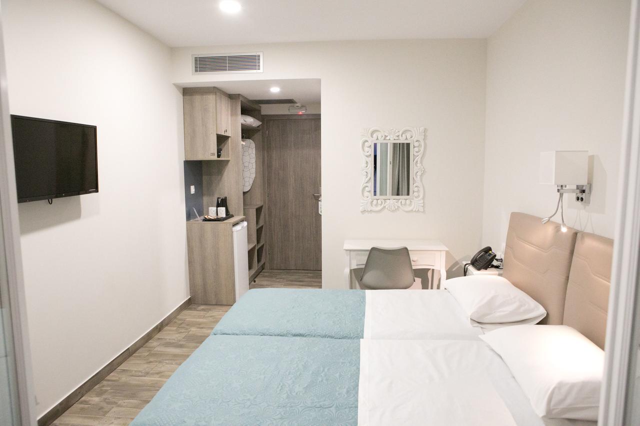 Hyperion Hotel Myrties 외부 사진