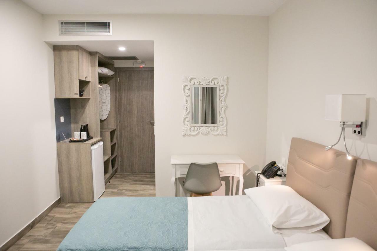 Hyperion Hotel Myrties 외부 사진